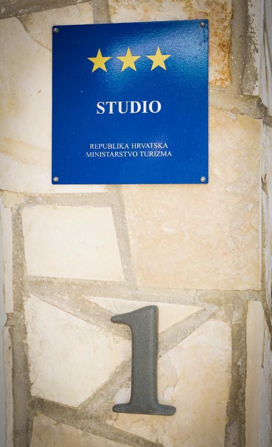 Apartments Roberta Novigrad Istria 외부 사진